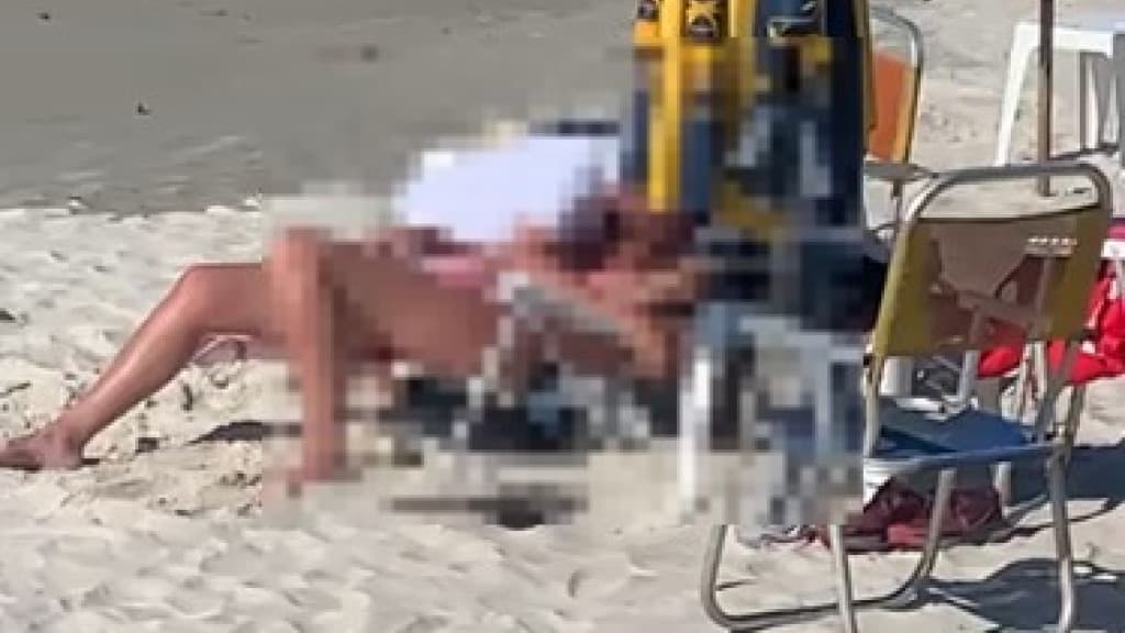 “Quer transar vai para o motel”: Casal protagoniza cena quente em praia de Bombinhas