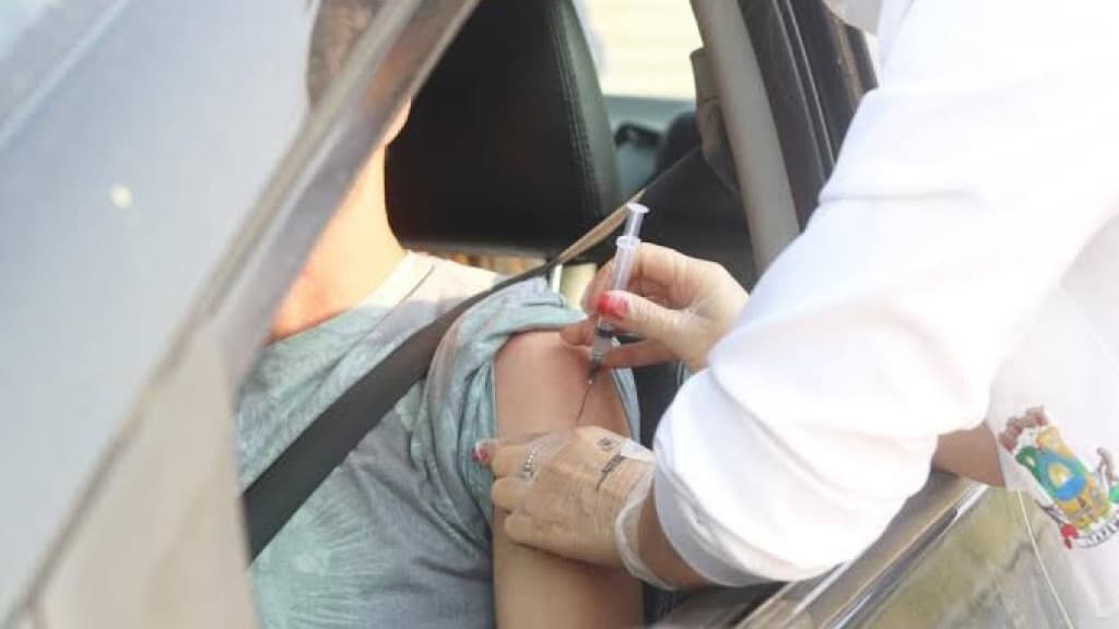 Itapema tem “drive thru” de vacina contra gripe neste sábado (15)