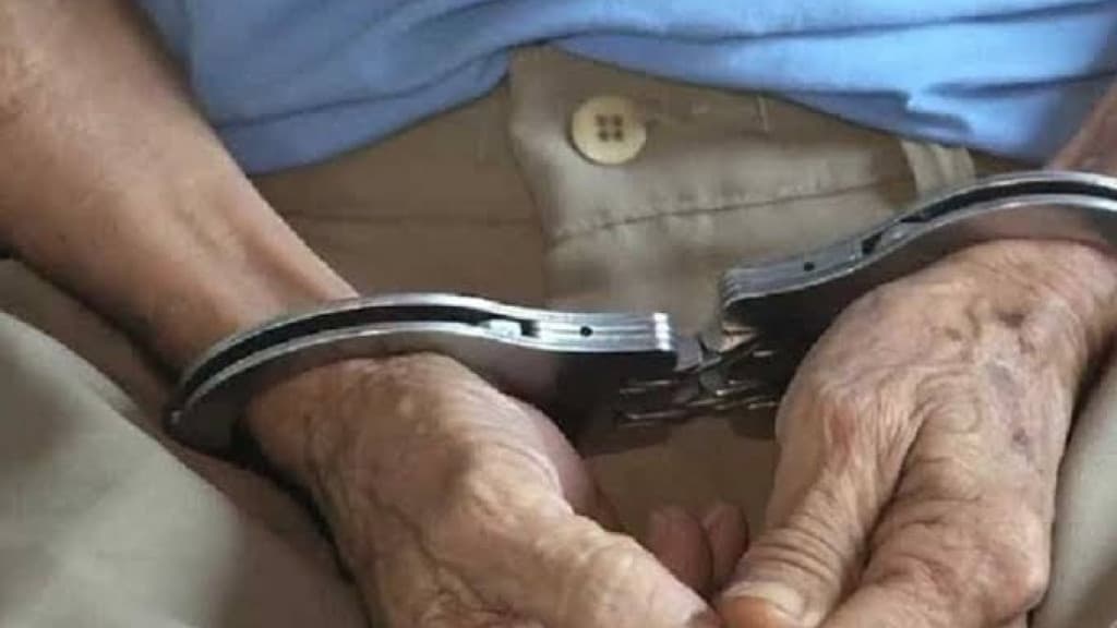 Idoso é preso por manter relações sexuais com criança em SC