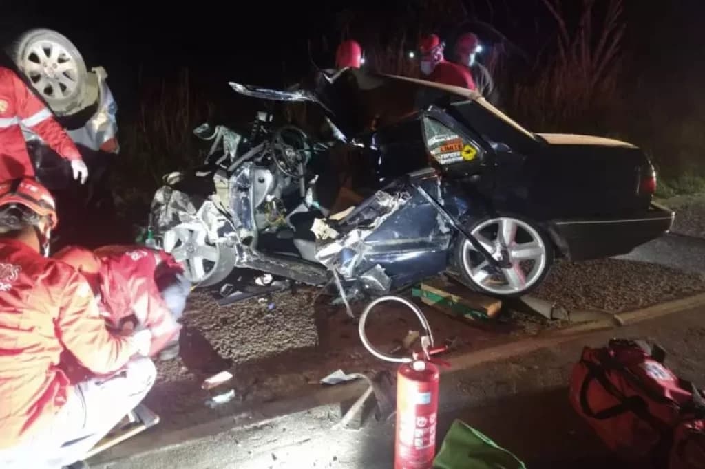 Jovem de 18 anos morre durante acidente fatal na SC-415