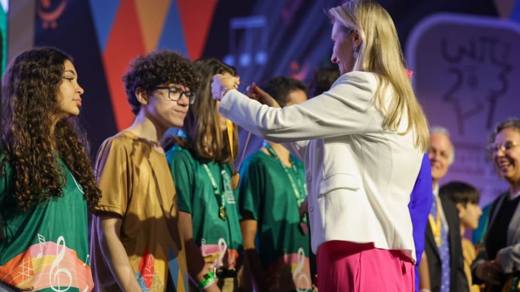 SC é destaque na cerimônia da Olimpíada Brasileira de Matemática com 92 estudantes catarinenses premiados
