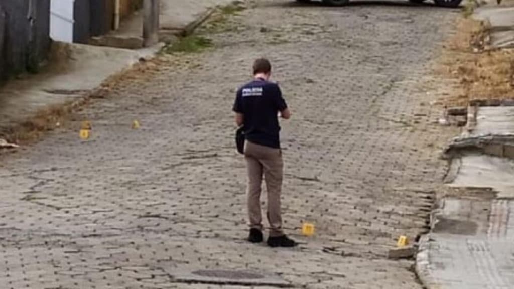 Briga entre vizinhos termina com jovem morto a facadas