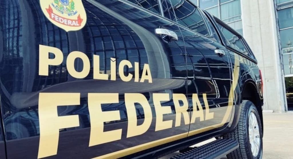 PF combate tráfico internacional de drogas e lavagem de dinheiro em SC