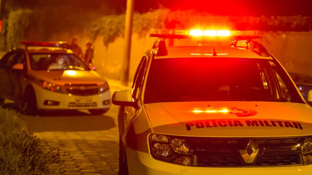 Foragido por estupro é flagrado se escondendo em Blumenau