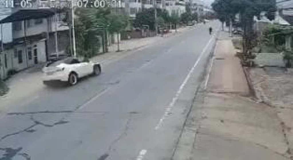 VÍDEO: Carro elétrico desgovernado mata duas pessoas e deixa feridos