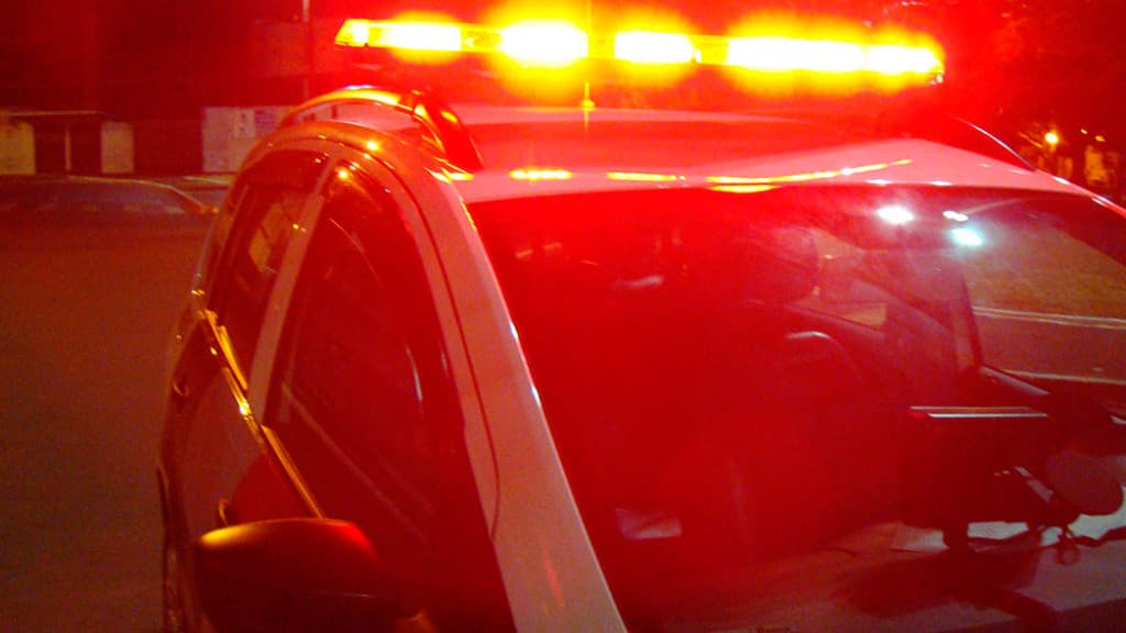 Mulher flagra marido abusando sexualmente da filha de dez anos