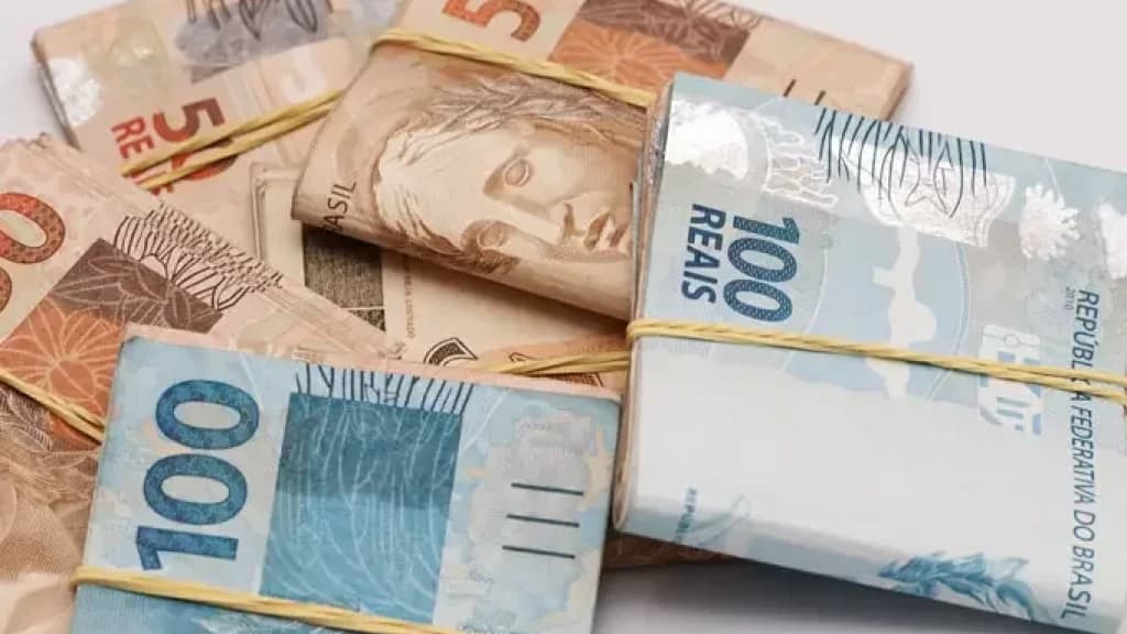 Ex-vereadores perdem direitos políticos após extorquir empresária