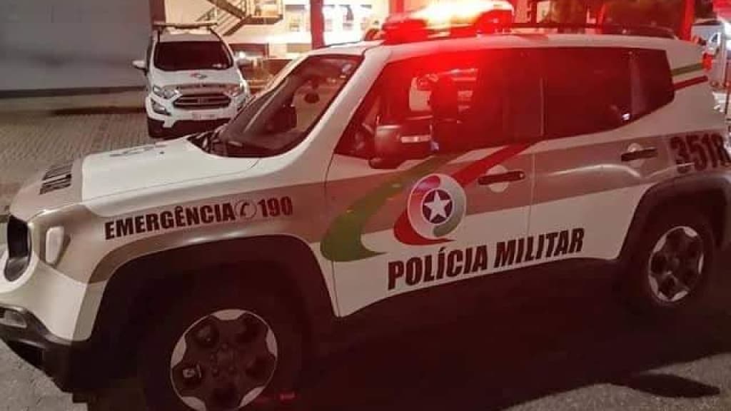 Encontro amoroso termina com tentativa de estupro e fuga em tubulação de esgoto em SC