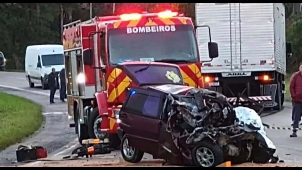 Grave acidente deixa motorista morto na BR-470, em SC
