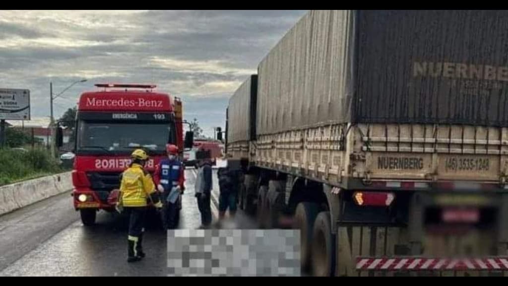 Motociclista morre após colidir com carreta na BR-280