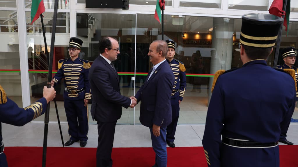 Santa Catarina e Hungria fortalecem laços bilaterais em encontro entre governador e embaixador