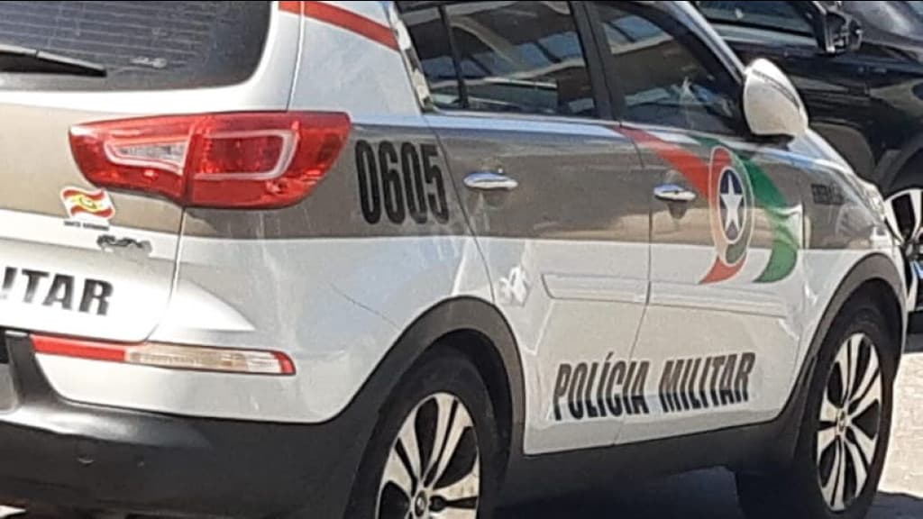 Homem atira três vezes em Pit Bull e abandona animal ferido, em Itapema