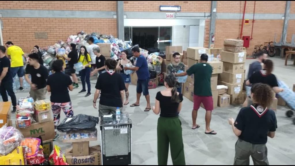 São João Batista envia mais 37 toneladas de doações para o Rio Grande do Sul