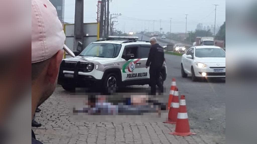 Casal contrata travesti, não paga serviço e apanha, em SC