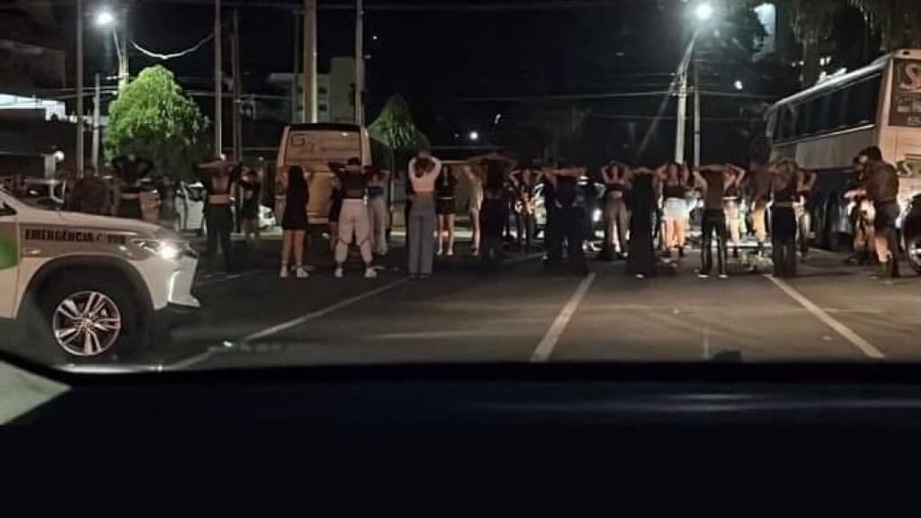 PM apreende drogas em ônibus que se dirigia à rave em SC