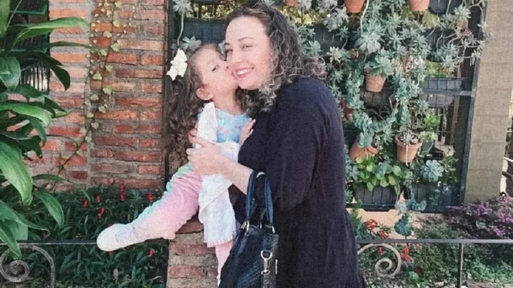 Mulher tem casa invadida e placenta roubada em SC: “Confundiram com carne”