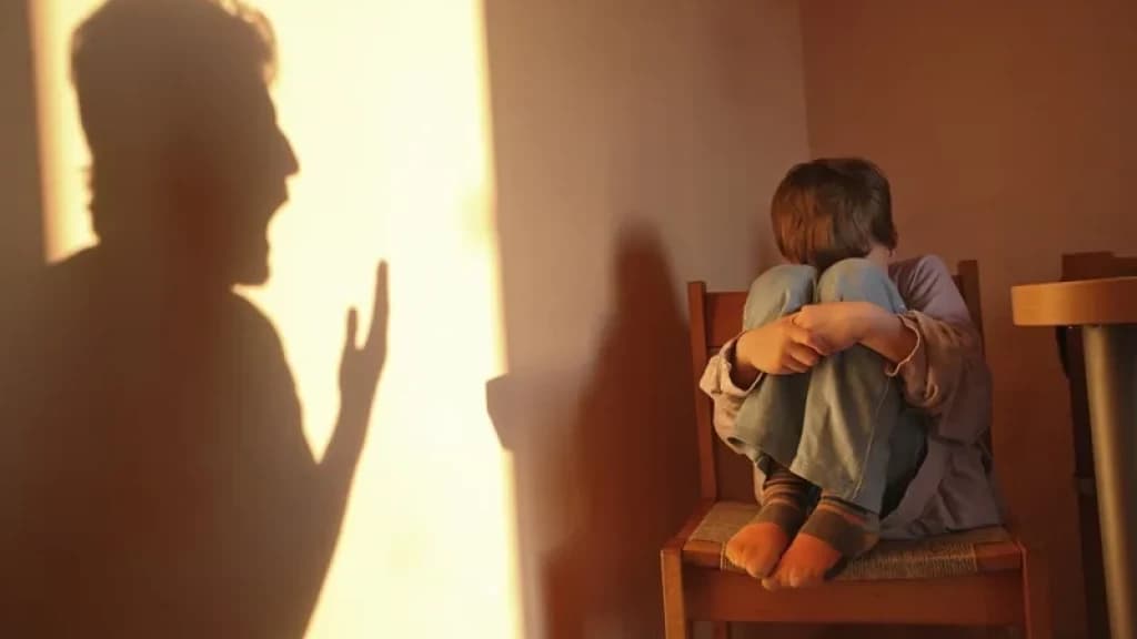 Homem espanca filho em SC e acaba atrás das grades