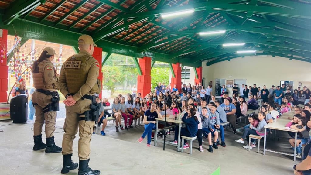 “Não há movimento de ataque em escolas”, afirma governo de SC