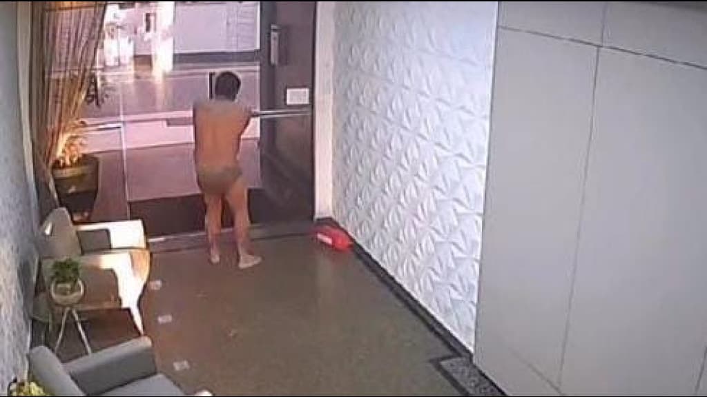 Loucura em Itapema: homem só de cueca foge de prédio na Meia Praia