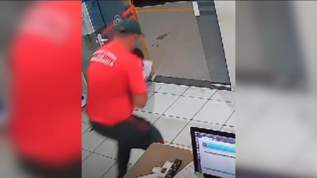 Bombeiro salva bebê de 7 dias que havia se engasgado com leite