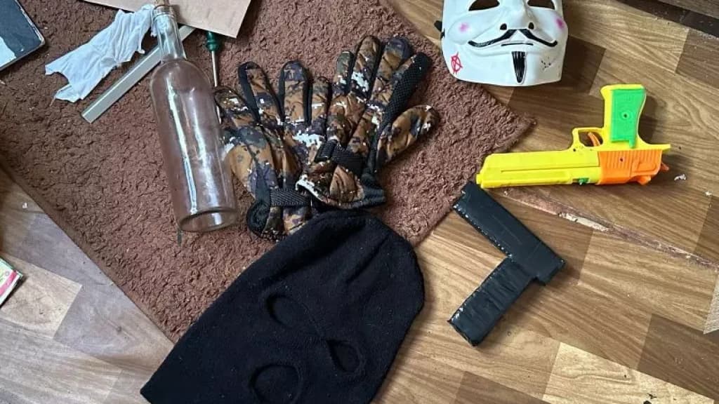 Polícia acha pornografia infantil em celulares de adolescentes suspeitos de atentado escolar