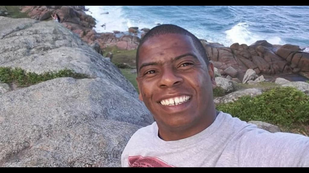 Identificado trabalhador que morreu após ser atingido por árvore em SC