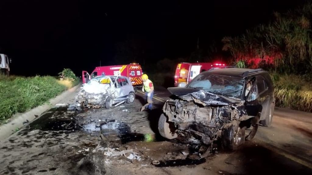 Criança morre após grave acidente entre veículos na BR-282 em Águas Mornas