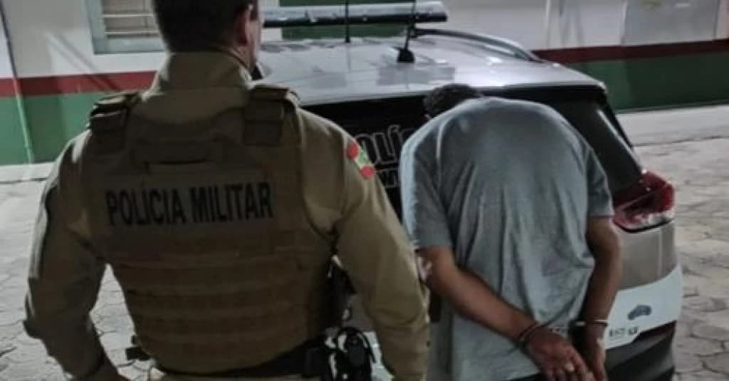 Homem que matou policial civil é preso pela Polícia Militar em Porto Belo