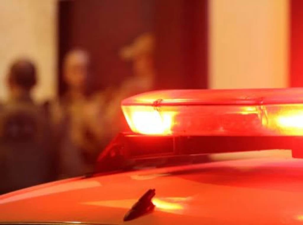 Motorista joga amigo bêbado de carro em Canelinha