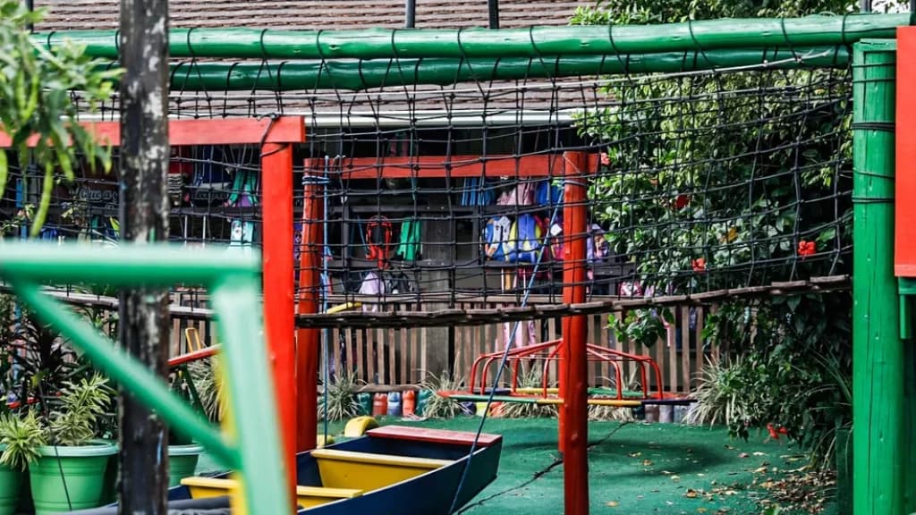 Ataque em creche de Blumenau durou apenas 20 segundos e deixou quatro crianças mortas, diz Polícia
