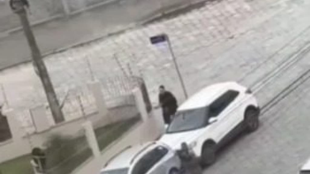 Bandido troca tiro com a PM durante assalto em São José