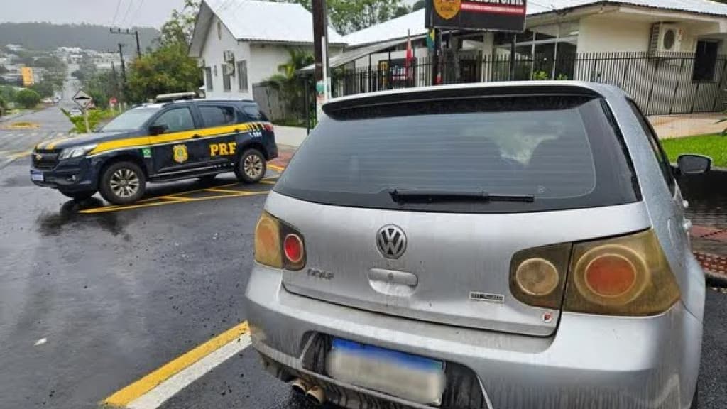 Homem é preso após furtar o próprio carro em SC