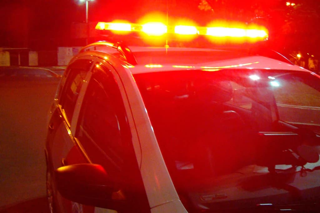 Rapaz de 21 anos é flagrado fingindo ser policial civil em SC