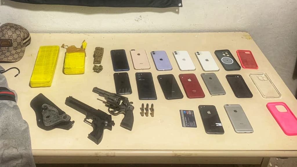 Trio com extensa ficha criminal é preso por roubo à loja de Balneário Camboriú