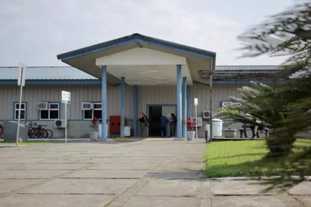 Sobrevivente de soterramento em Camboriú, menina de 9 anos recebe alta