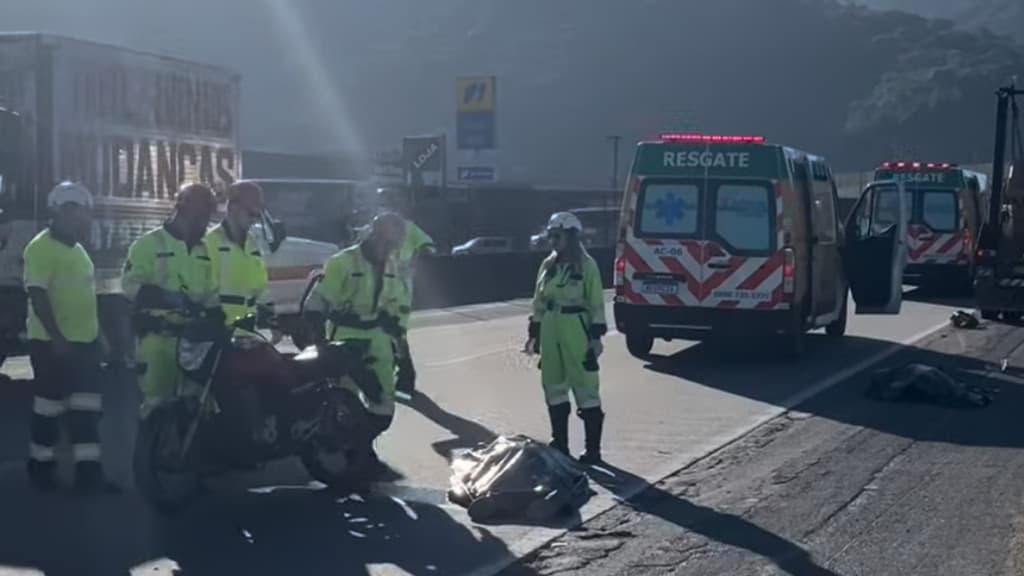 Grave acidente na BR-101, em Balneário Camboriú, deixa dois mortos