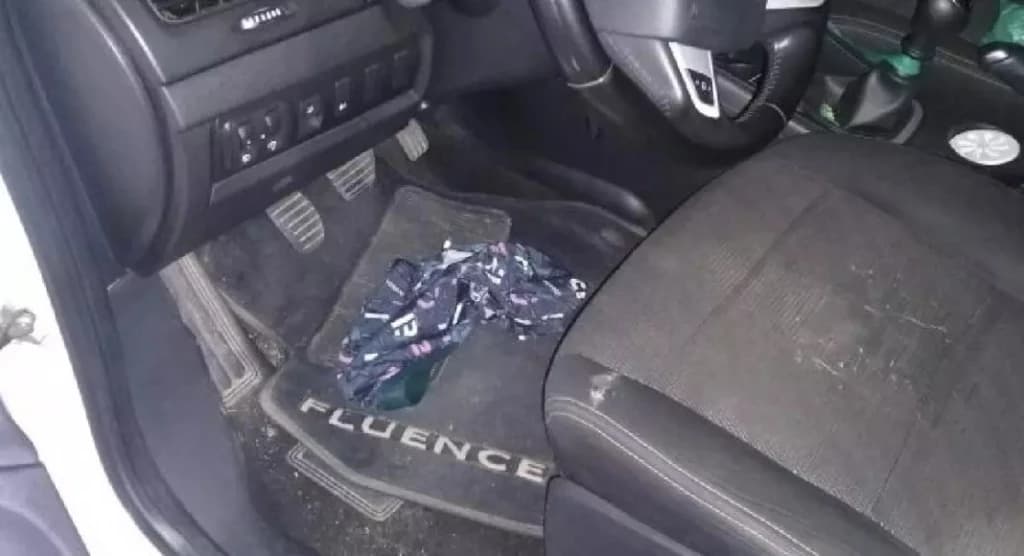Homem é detido após ser encontrado nu com enteada de 11 anos no carro em SC