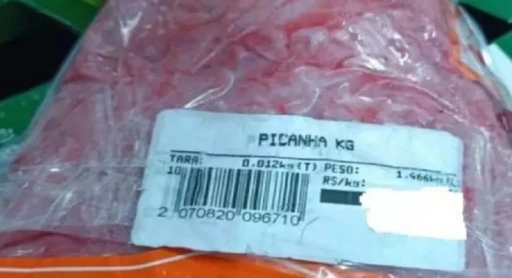 Homem furta picanha em supermercado e acaba detido por clientes