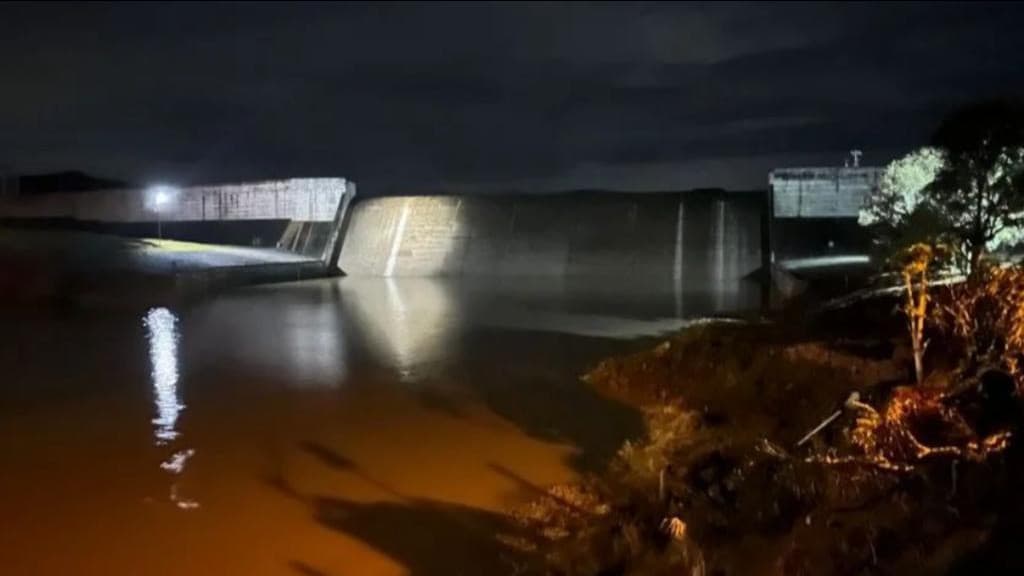Barragem de Taió começa a verter pela segunda vez no mês