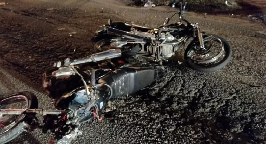 Motociclista morre após colisão frontal entre duas motos na BR-470