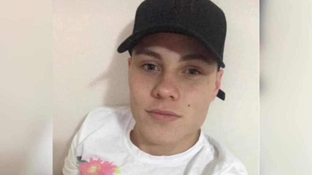 Jovem que colidiu veículo contra árvore morre em hospital