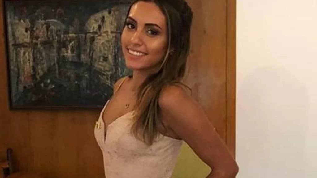 Governador de SC é criticado por nomear filha de Michelle Bolsonaro para cargo comissionado