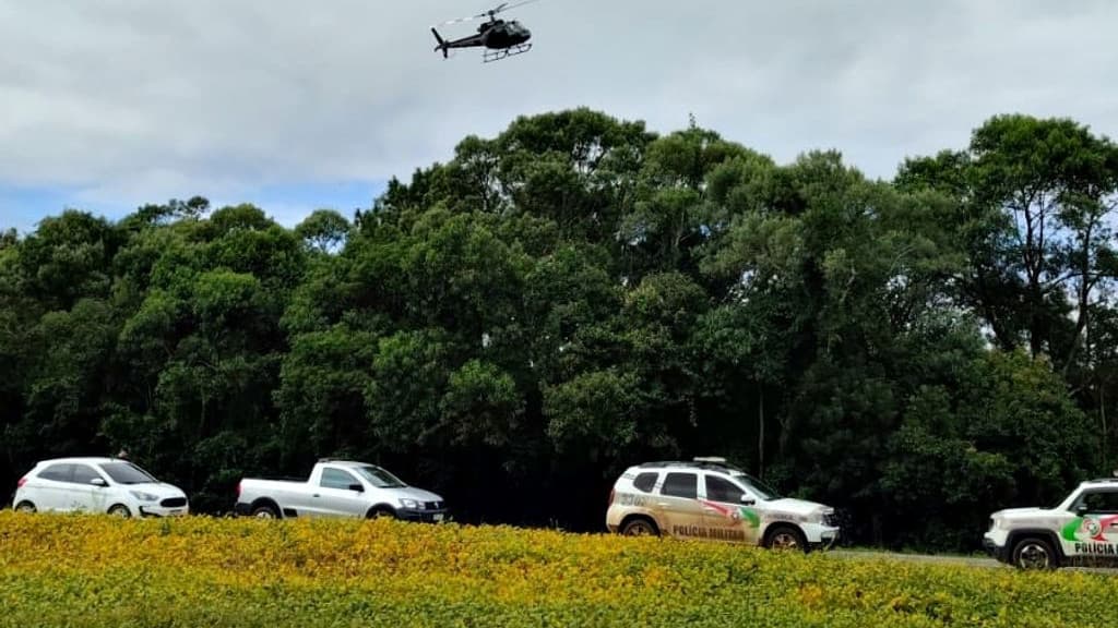 Após roubo a fazenda, assaltantes trocam tiros com a PM em SC