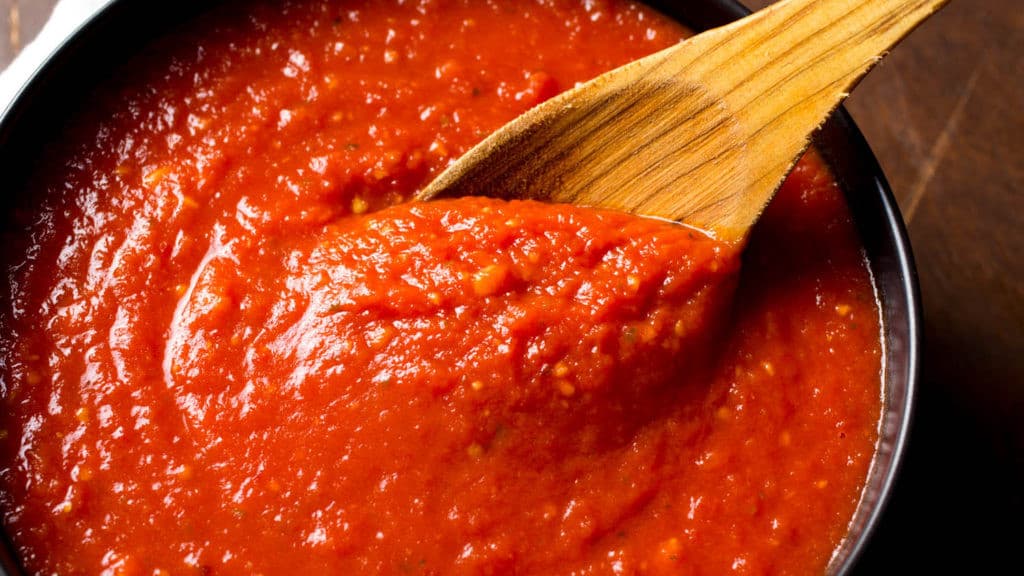 Família que consumiu molho de tomate com “borracha” será indenizada em SC