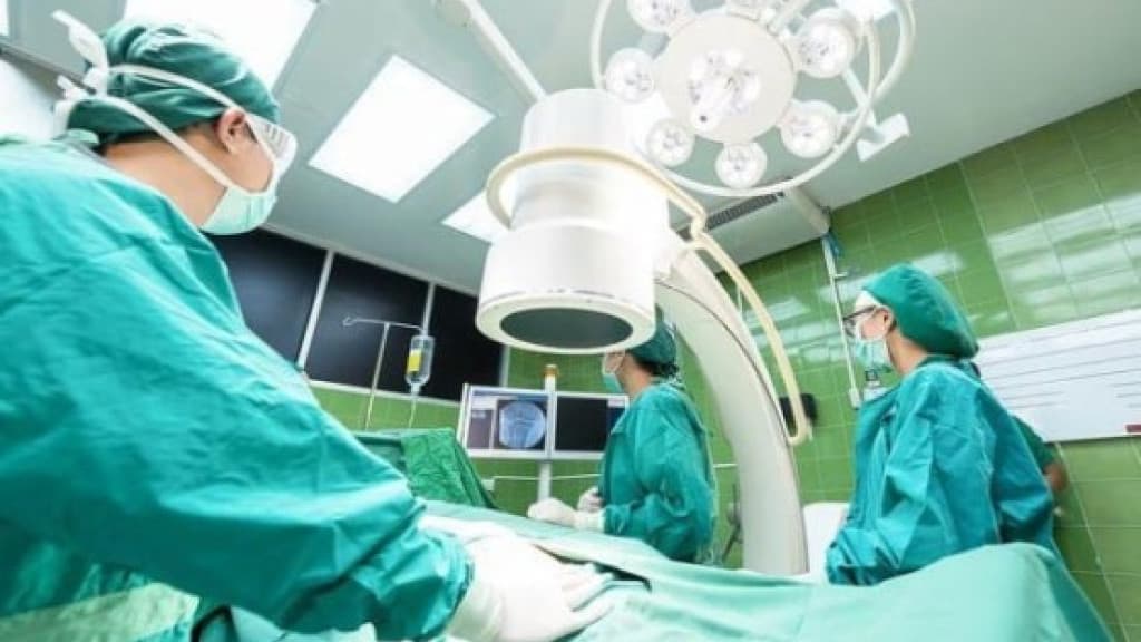 Justiça considera devastador mulher ter útero e trompas removidos sem autorização em SC