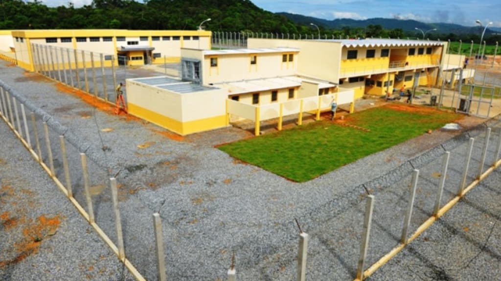 URGENTE: Fuga em massa é registrada na Penitenciária de Itajaí
