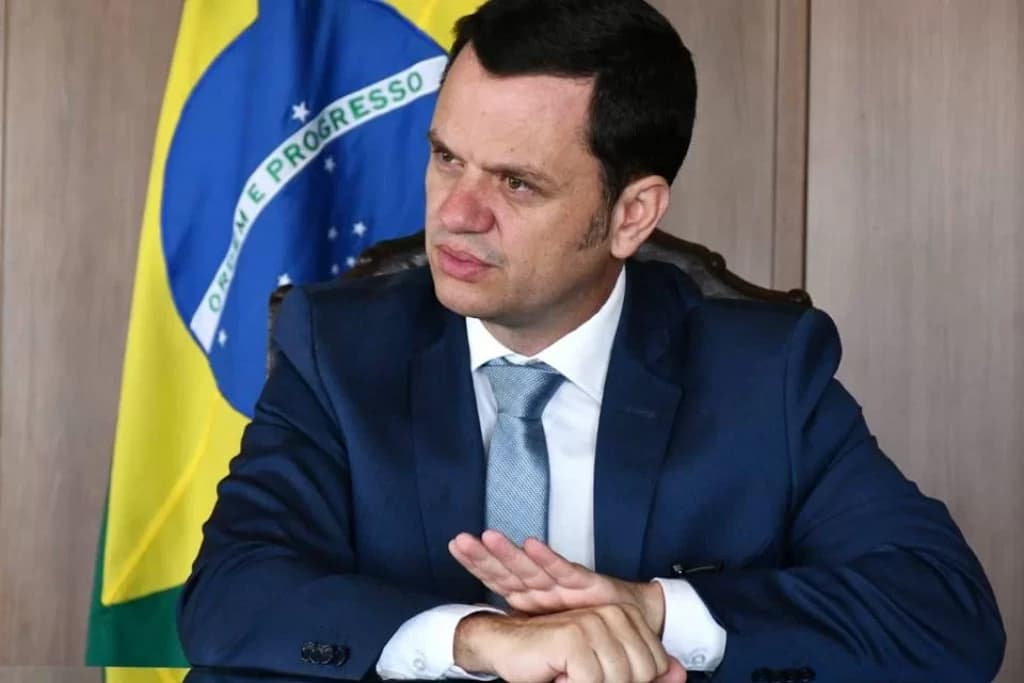 Ibaneis manda exonerar secretário de Segurança, Anderson Torres, após manifestações