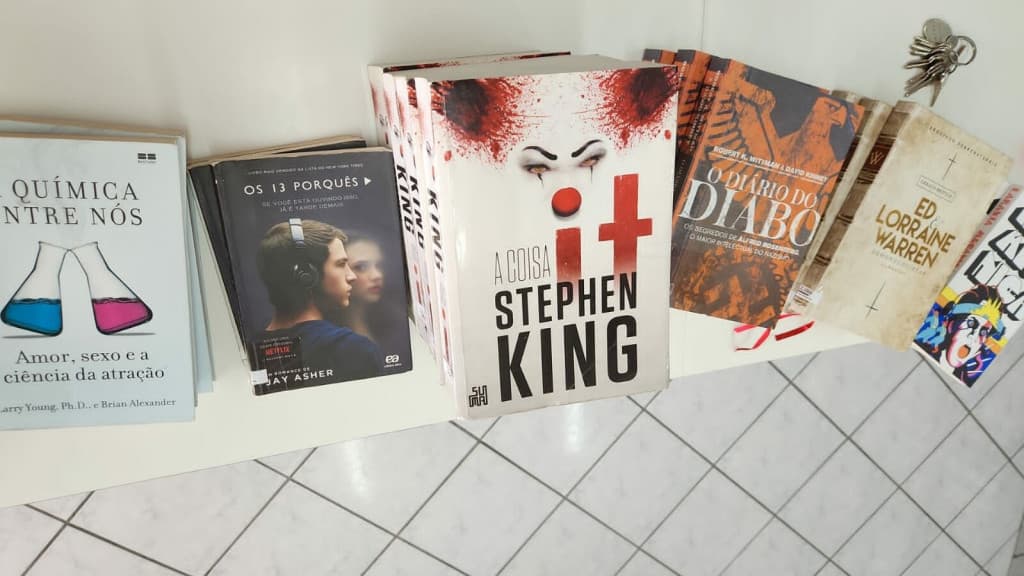 Governo de SC manda recolher  livros proibidos em escolas públicas