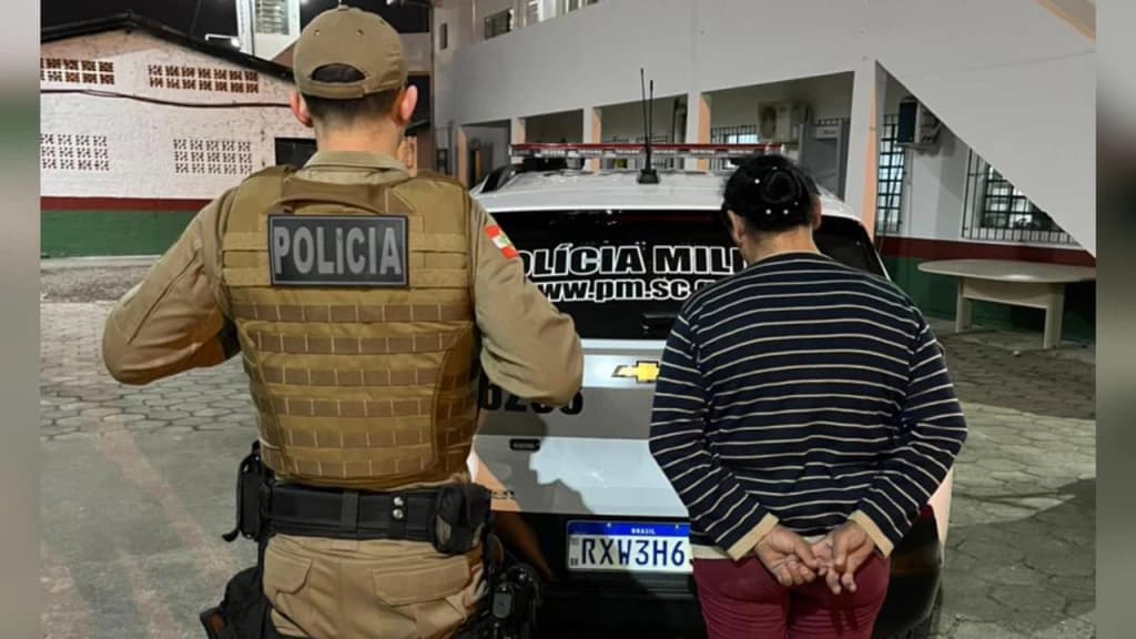 Transexual é presa por estupro em Nova Trento