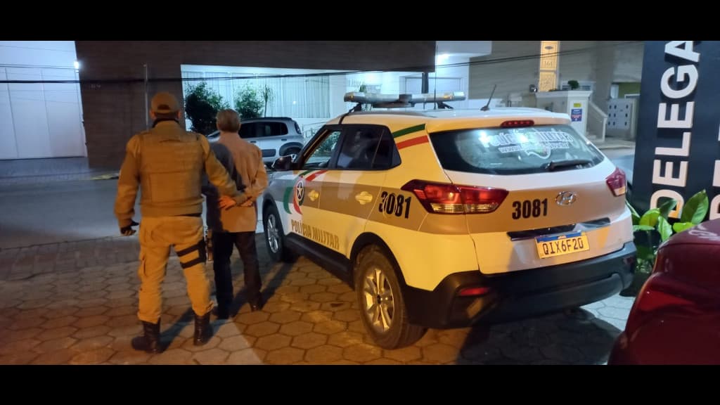 Bêbado é preso em Tijucas após causar grave acidente